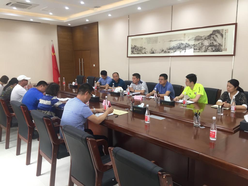 座谈会1.jpg